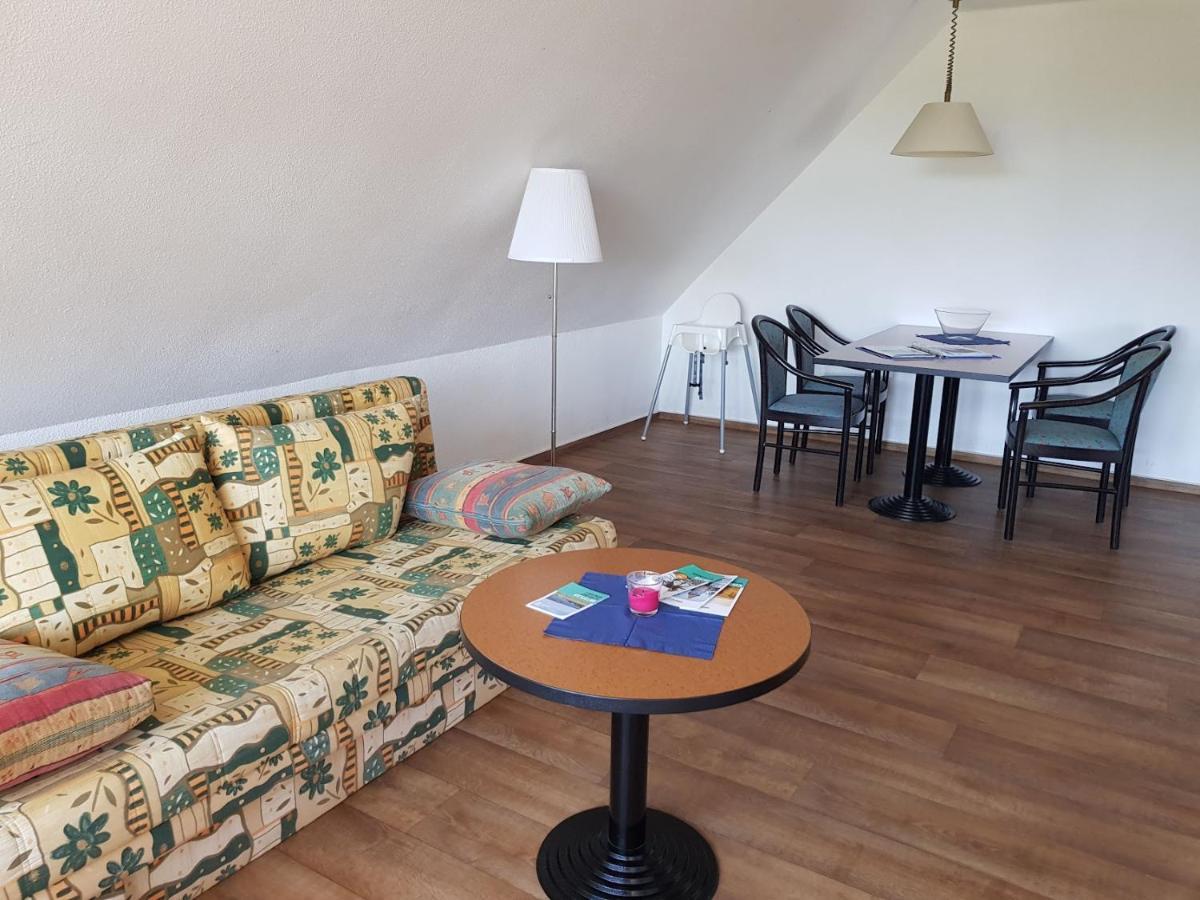 Fewo 18 Im Strandhaus Lobbe Mit Balkon מראה חיצוני תמונה